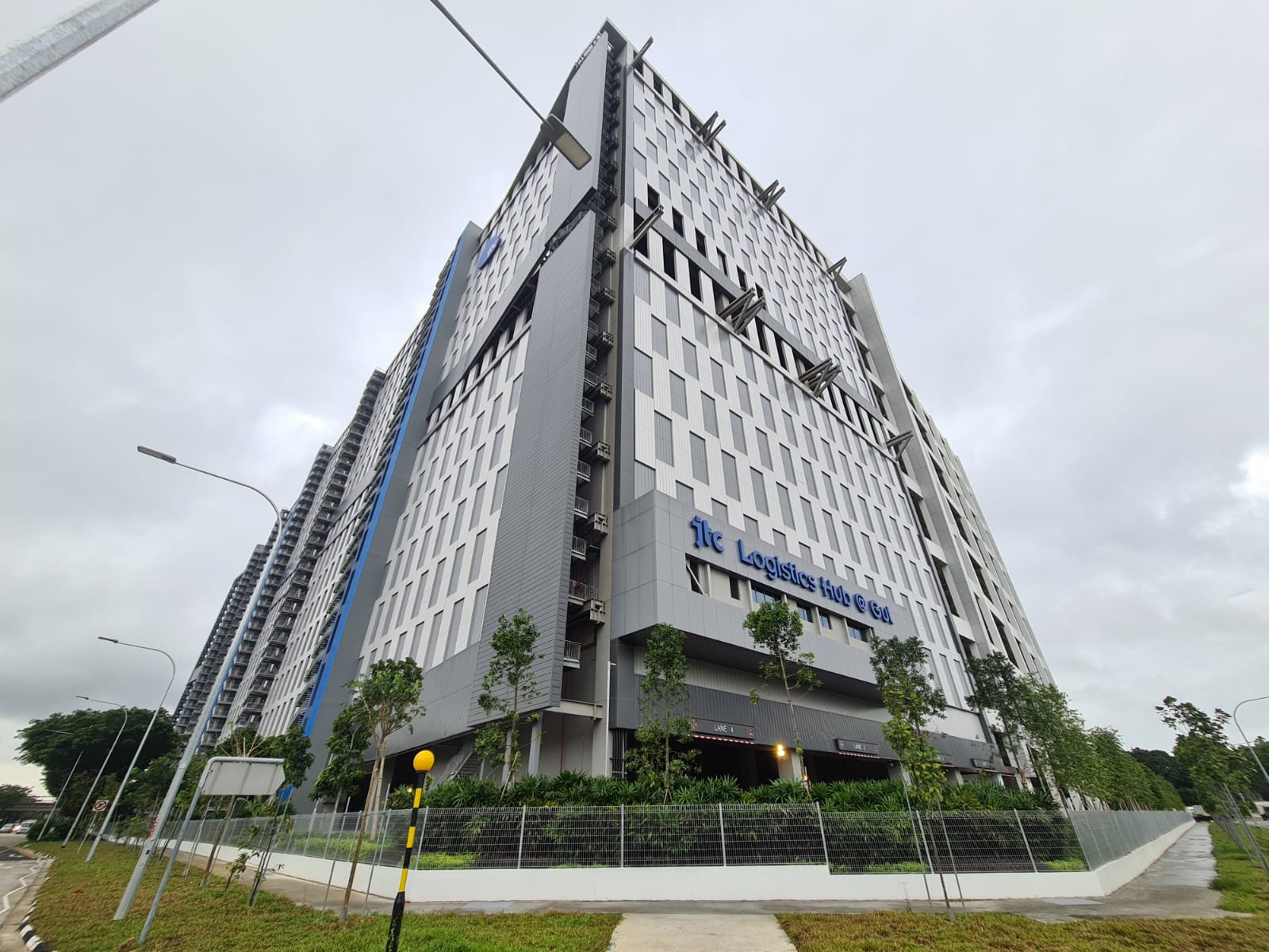 DLE providing M&E systems for manufacturing, logistics, and industrial facilities, ensuring operational efficiency, safety, and compliance.